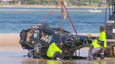 helicopter crash gold coast cause